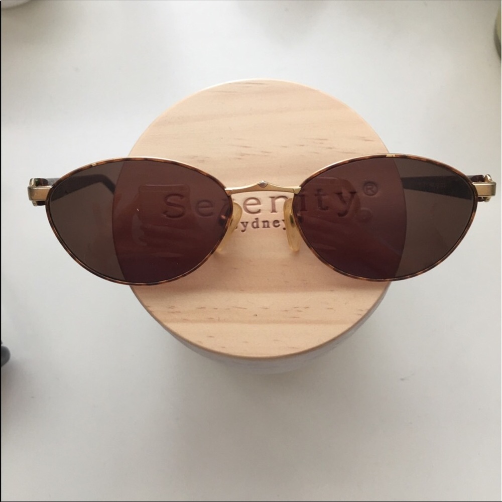 Vintage sunnies for @hunnybby